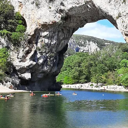 Les Vignes Vallon-Pont-d'Arc