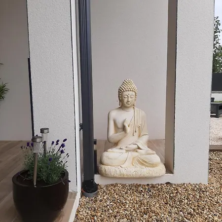 Homestay Les Vignes Vallon-Pont-d'Arc